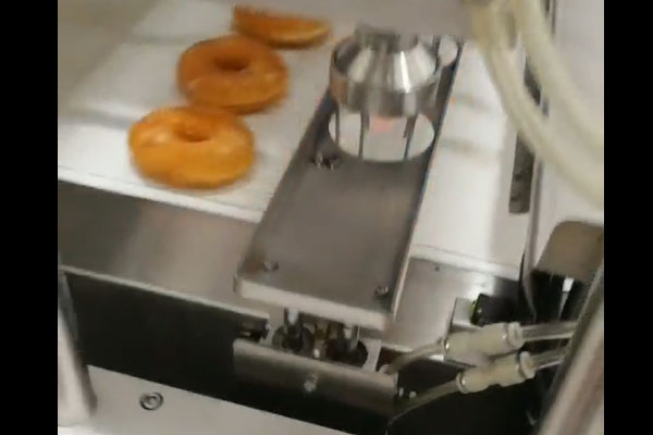 甜甜圈理料注心机